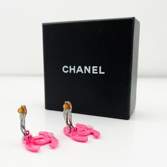 CHANEL Neon Pink Logo CC Earrings Clip Vintage 2005 Y2K - Picture 13 of 15